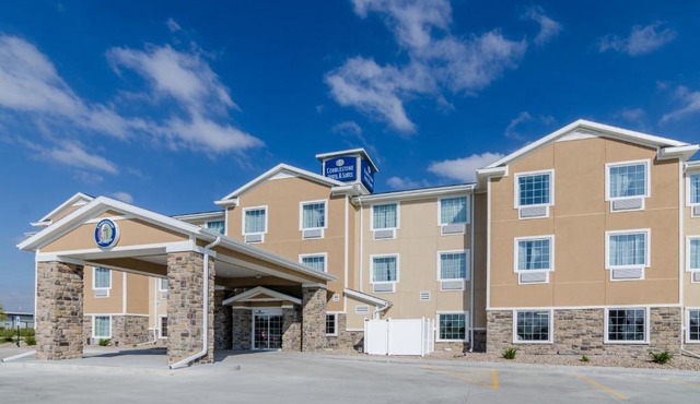 Cobblestone Hotel & Suites - Newport