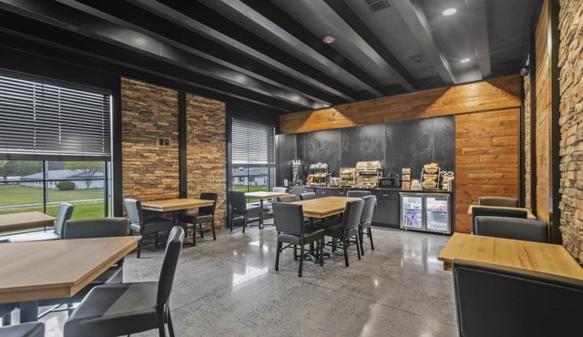 Cobblestone Hotel & Suites - Cullman