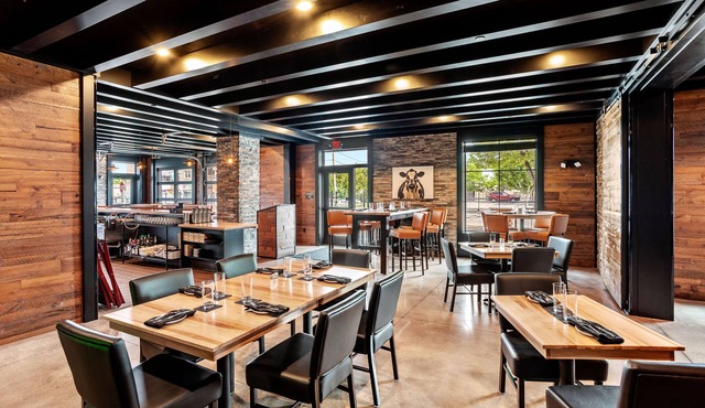 Cobblestone Hotel & Suites - De Pere/Green Bay