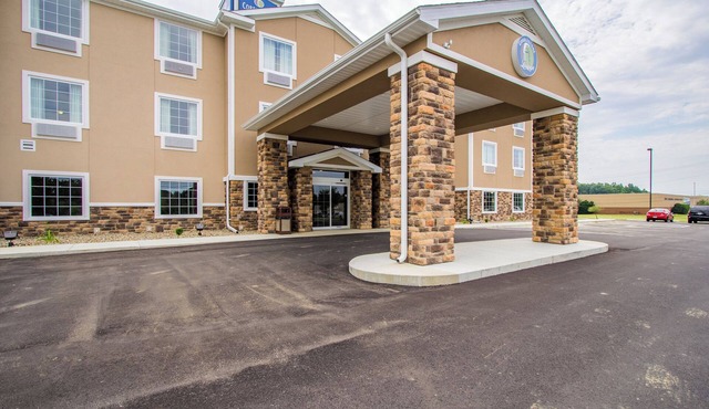 Cobblestone Hotel & Suites - Orrville