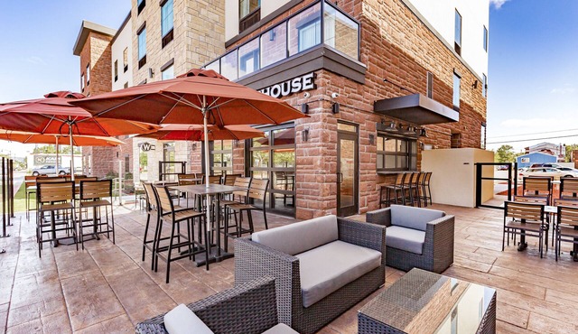 Cobblestone Hotel & Suites - Superior Duluth