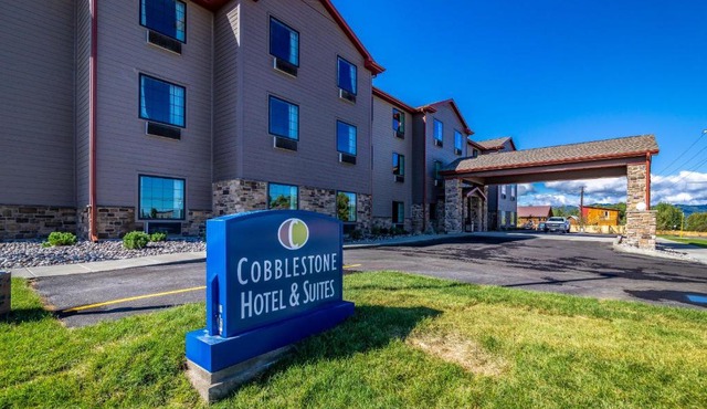 Cobblestone Hotel & Suites - Victor