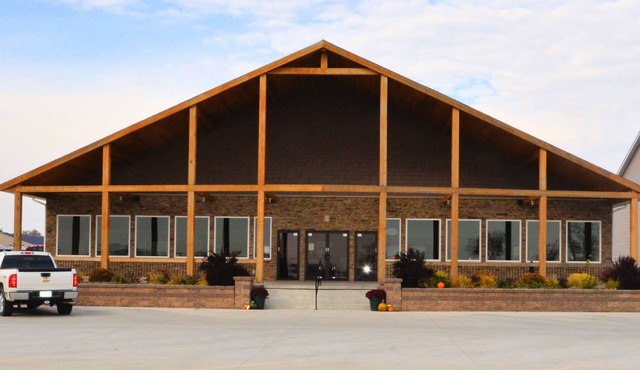 Cobblestone Inn and Suites - Lake View