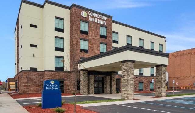Cobblestone Inn and Suites - Ashland