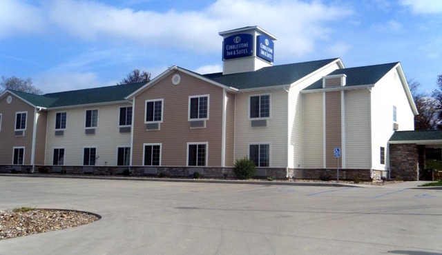 Cobblestone Inn & Suites - Bloomfield