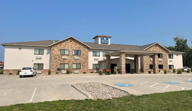 Cobblestone Inn & Suites - Clarion