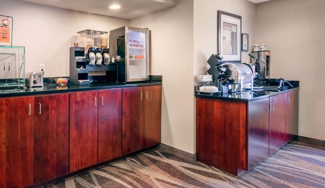 Cobblestone Inn & Suites - Durand