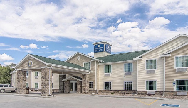 Cobblestone Inn & Suites - Guernsey