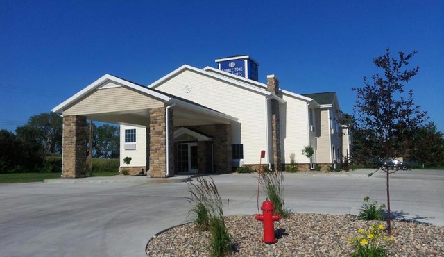 Cobblestone Inn & Suites - Hartington