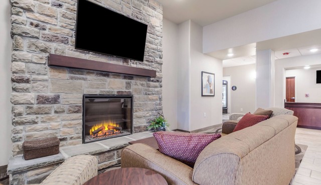 Cobblestone Inn & Suites - Holdrege