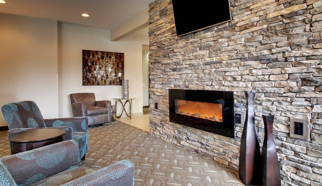 Cobblestone Inn & Suites – Fort Dodge