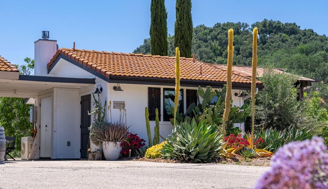 Cocavin Carriage House-Exquisite Ambiance and Comfort in Vineyard Setting