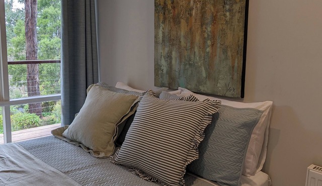 Cockatoo Hideaway: surrounded by nature