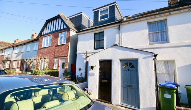 Cockle Cottage, An artists haven, Charming Cottage