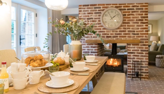 Cockpit Cottage - 3 bed - a holiday let that sleeps 6 guests in 3 bedrooms