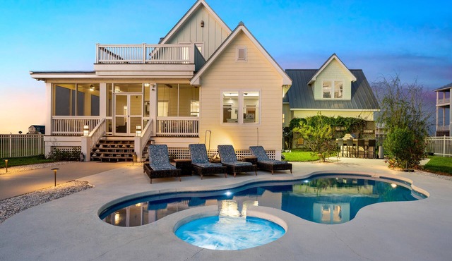 Coco Cabana | 360 Water Views + Pool!
