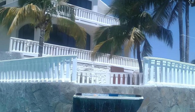 COCO HOUSE CHACHALACAS