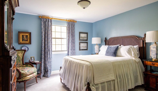 "Coco's Chambre", a 2 bedroom condo.walkable to downtown Franklin