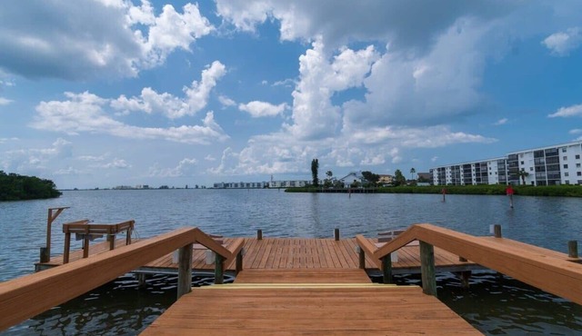 Cocoa Beach Luxurious Townhome with Sunset Views