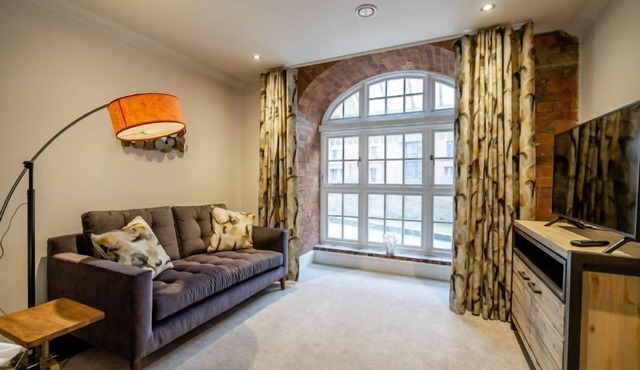 Cocoa Suites 11 - sleeps 2 guests in studio apartment