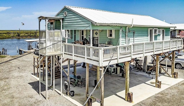 Cocodrie Waterfront Fishing Camp - Sportsmans Paradise