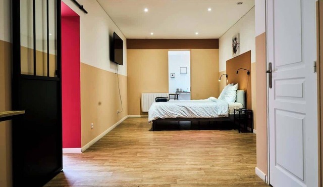 Cocon avec balnéo, terrasse, proche gare