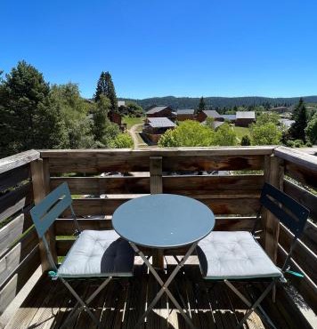 Cocon jurassien 4 pers Piscine Nature & Ski