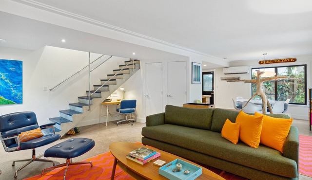 Coconut Grove Dream, located in the heart of the village. Beloved by the sailors