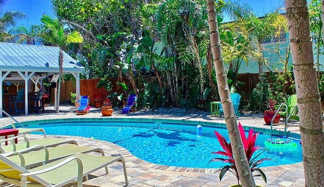 Coconut Grove Resort by Techtravel