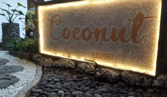 Coconut Hotel - Hostel