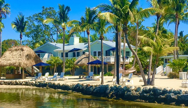 Coconut Palm Inn