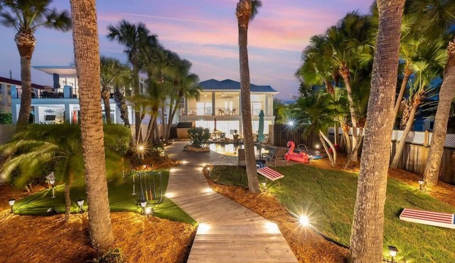 Coconuts Cove Retreat By the Sea
