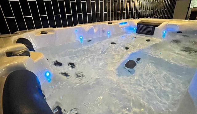 Cocoon of love (romantic suite)