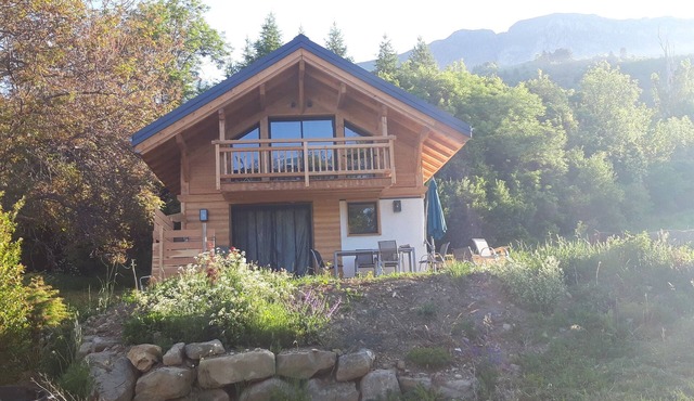 Cocooning chalet in the mountains, 10 minutes from Lake Serre-Ponçon