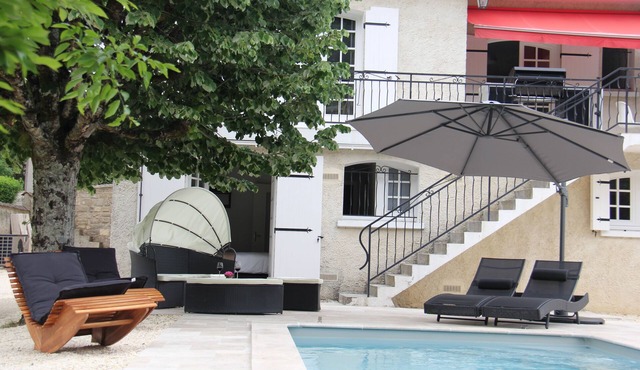 Cocooning by Rés. Les Frugères with heated pool and hottub