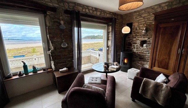 Cocooning stay by the sea, sleeps 8
