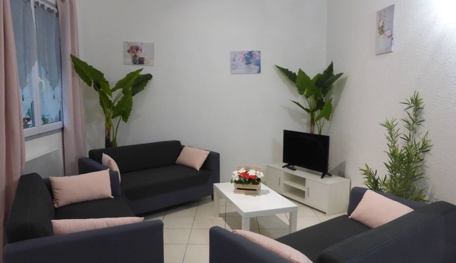 COCOONING HOUSE IN QUIET