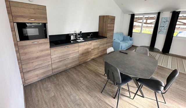 Coeur de Lion - One Bedroom Apartment, Sleeps 4