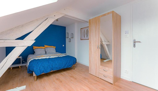 Coeur de ville #H3 - WIFI et NETFLIX - Lave linge - Logement partagé - Chambre privée