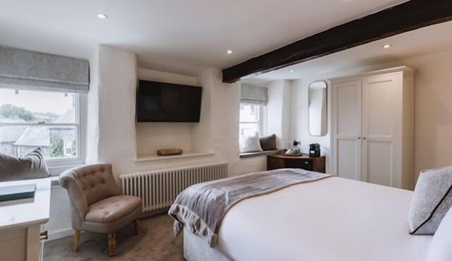 Coffee & Stays at Cartmel Square