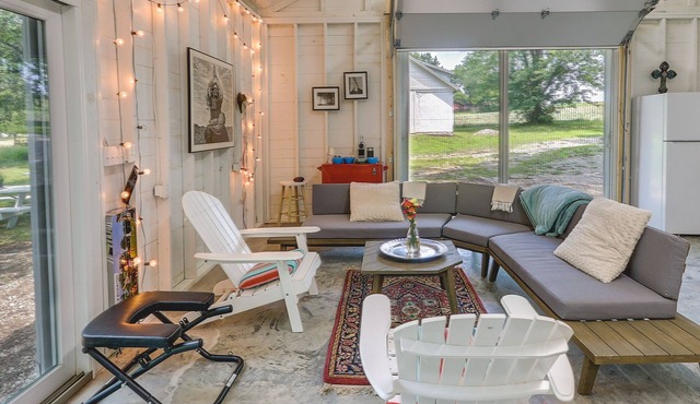 Coffeyville Countryside Studio w/Fire Pit!