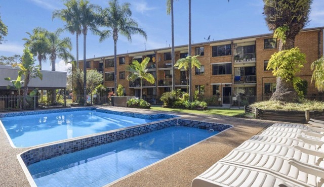 Coffs Harbour Beach Escape - Affordable, Pet Friendly, Pool, Spa,Tennis, Beach