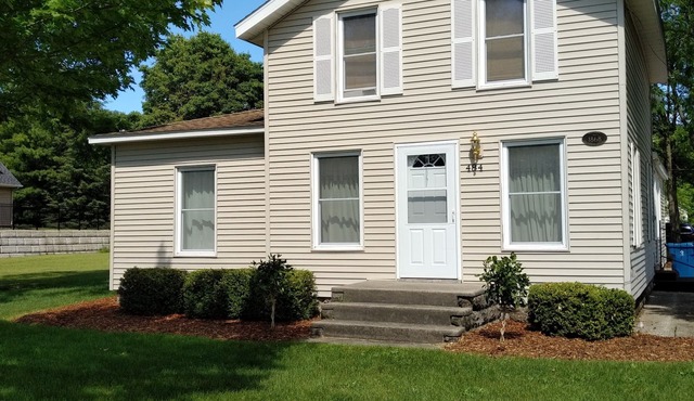 "Coho Cottage" Village of Pentwater