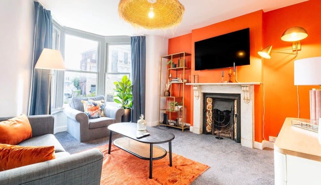 Cohost Partners | 4BR/2BA | Free Parking | WiFi