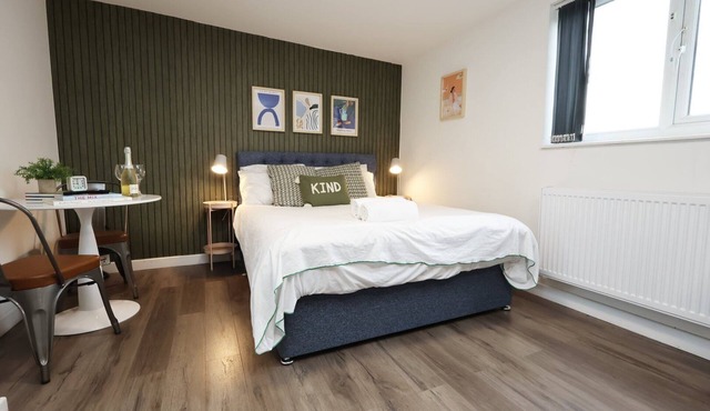 Cohost Partners Chic Studio Near Cardiff City