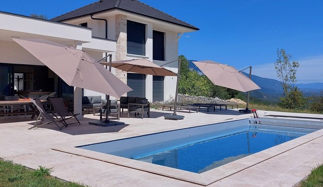 Coin de Paradis Avec Vue Panoramique sur le lac