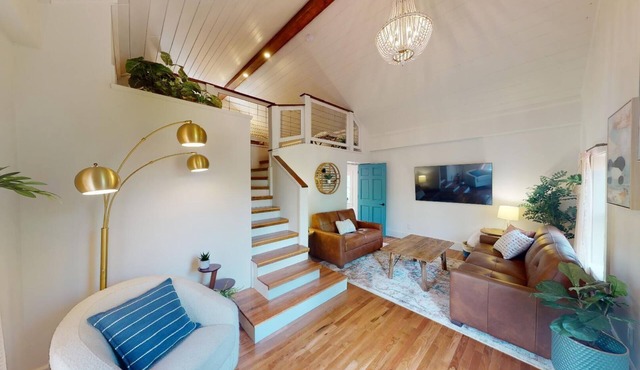 Colby Cottage in Taylors Falls, 4 Bedroom Home - Walk to Interstate Park