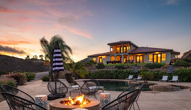 Colina by AvantStay | Private Mountain Top Oasis w/ Pool, Hot Tub, Putting Green