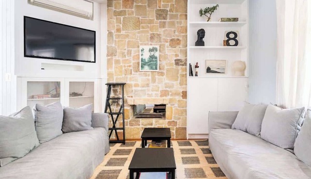 Collected/Places Woolloomooloo - The heart of Syd