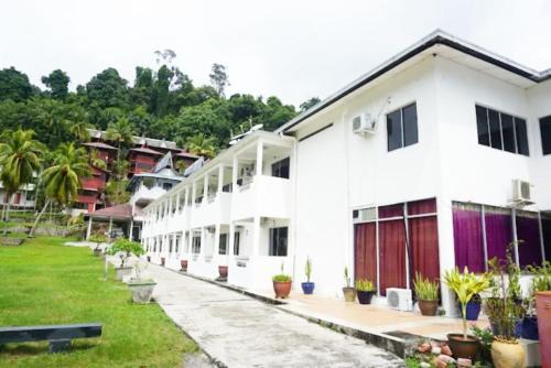 Collection O Analisa Beach Resort